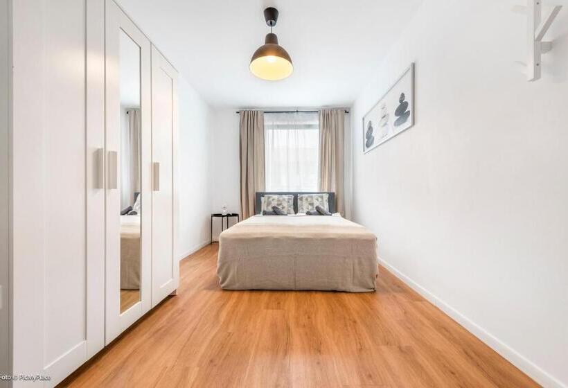 هاستل Central City Lofts