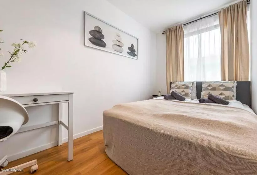 هاستل Central City Lofts