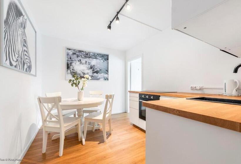 هاستل Central City Lofts