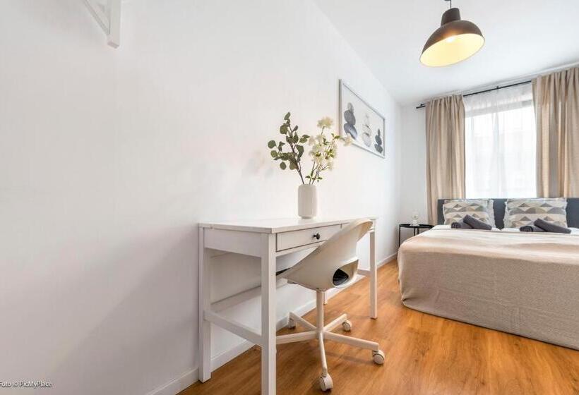 هاستل Central City Lofts