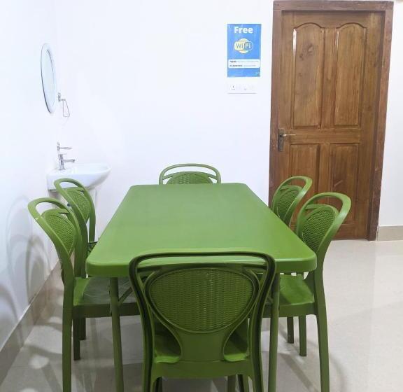 Mezenga 2   Premium Backpackers Hostel