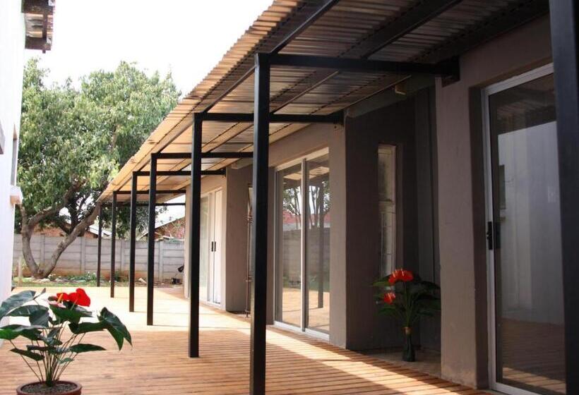 Bed & Breakfast Blesbok Inn