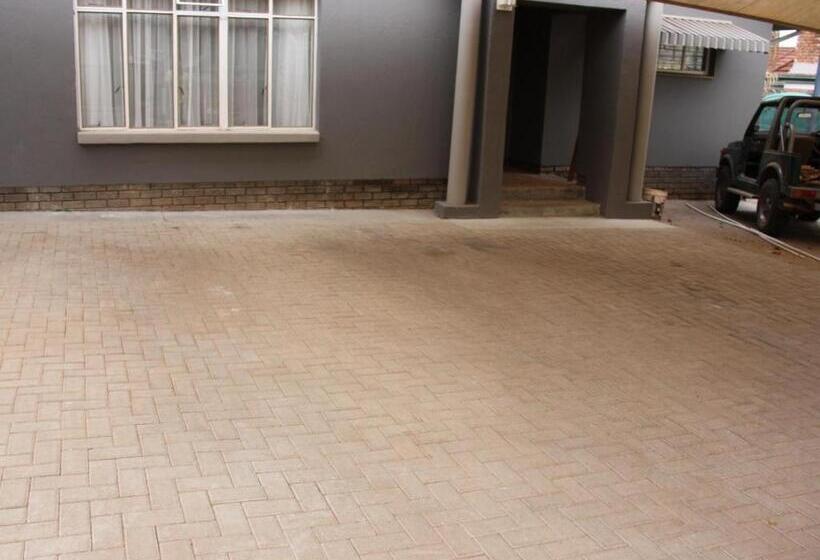 Bed & Breakfast Blesbok Inn