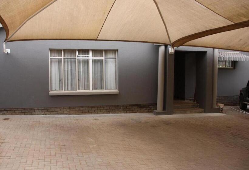 Bed & Breakfast Blesbok Inn