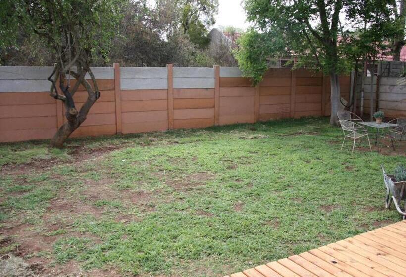 Bed & Breakfast Blesbok Inn