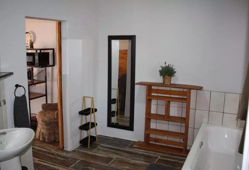 تختخواب و صبحانه Blesbok Inn