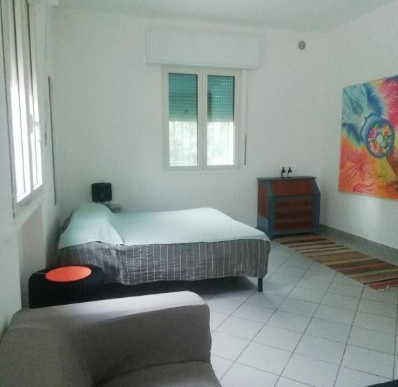 مبيت وإفطار Casa Aroma