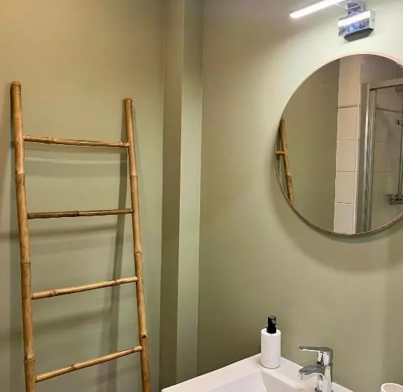 Aamiaismajoitus (B&B) Chambre Privée Dans Un Appartement Partagé