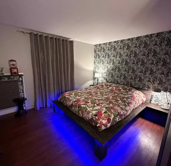 Aamiaismajoitus (B&B) Chez Stéphanie Et Sylvain