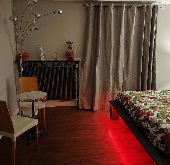 مبيت وإفطار Chez Stéphanie Et Sylvain