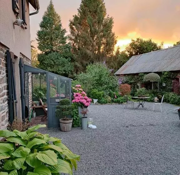 Aamiaismajoitus (B&B) Chez Stéphanie Et Sylvain