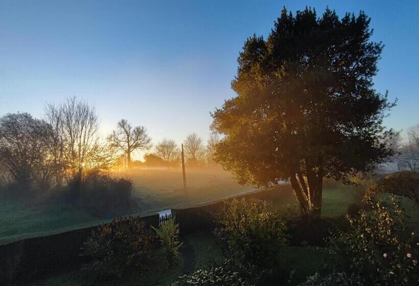 مبيت وإفطار Chez Stéphanie Et Sylvain