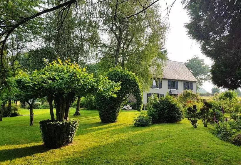 Aamiaismajoitus (B&B) Chez Stéphanie Et Sylvain