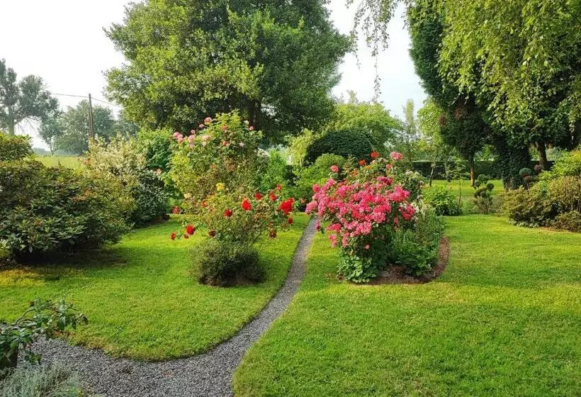 Aamiaismajoitus (B&B) Chez Stéphanie Et Sylvain