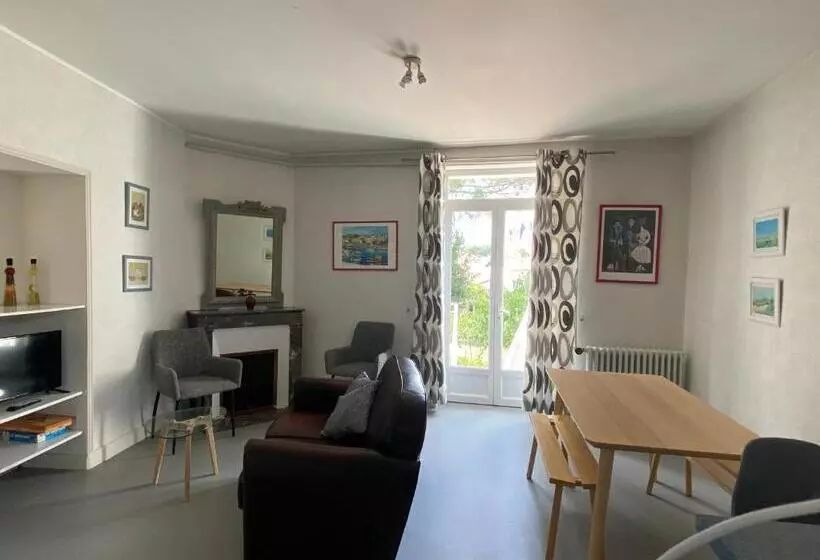 ベッドアンドブレックファースト Logis De Fornel