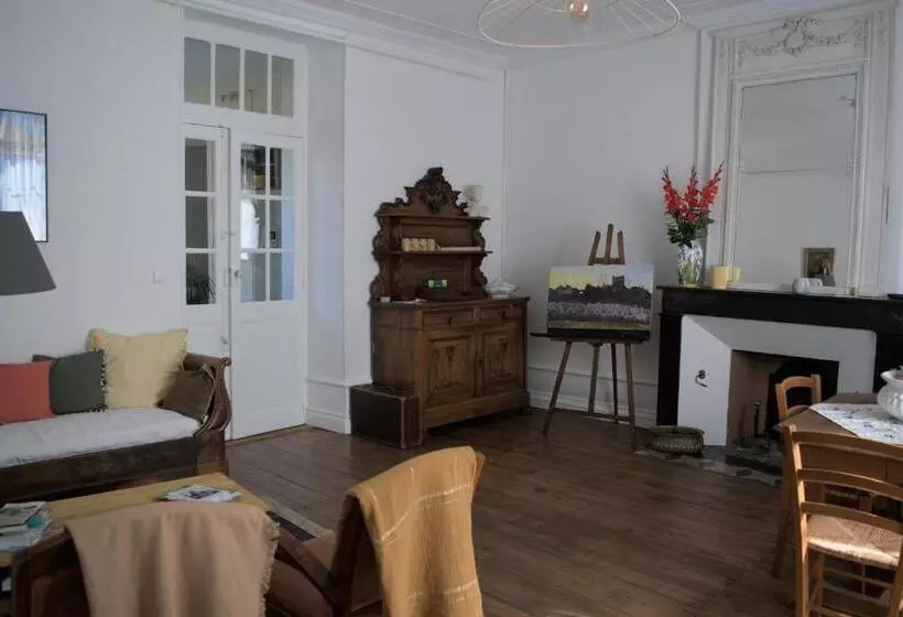 ベッドアンドブレックファースト Logis De Fornel