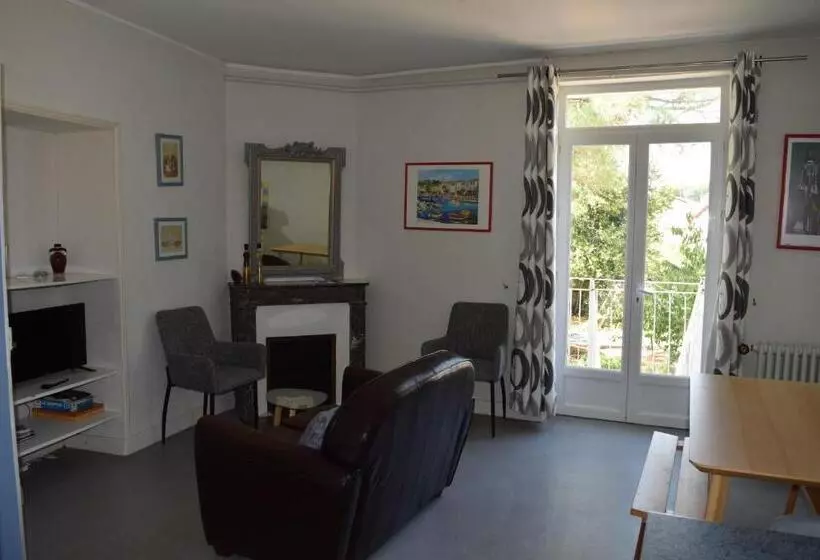 ベッドアンドブレックファースト Logis De Fornel