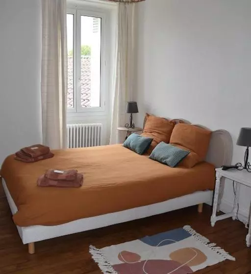 ベッドアンドブレックファースト Logis De Fornel