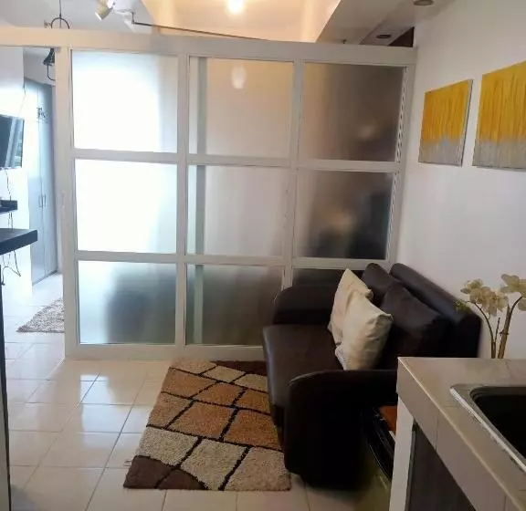ホテル Cityland Prime Residences Tagaytay By Amara
