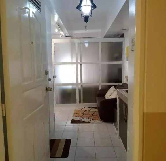 ホテル Cityland Prime Residences Tagaytay By Amara