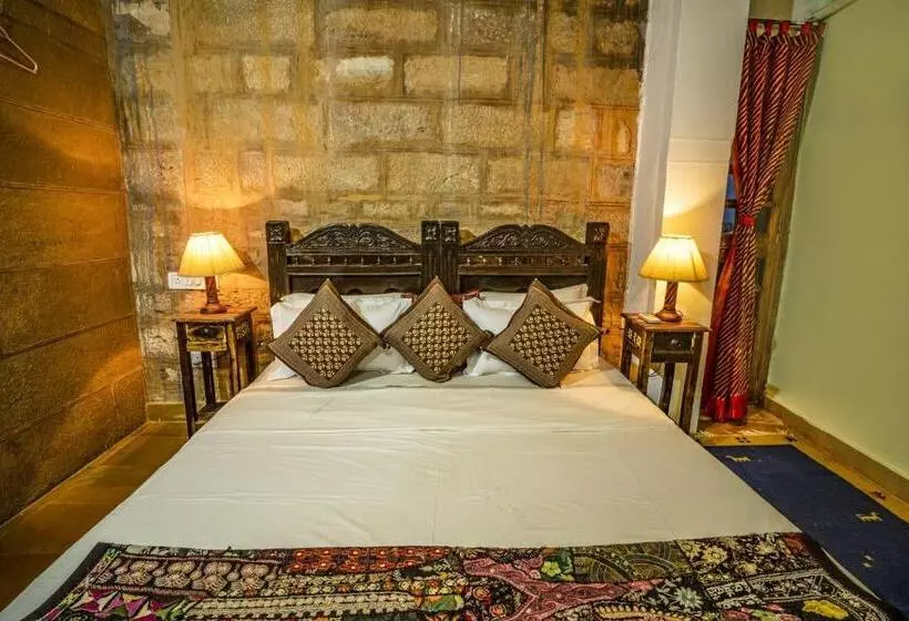 ホテル Jaisalmer Queen Desert Camp