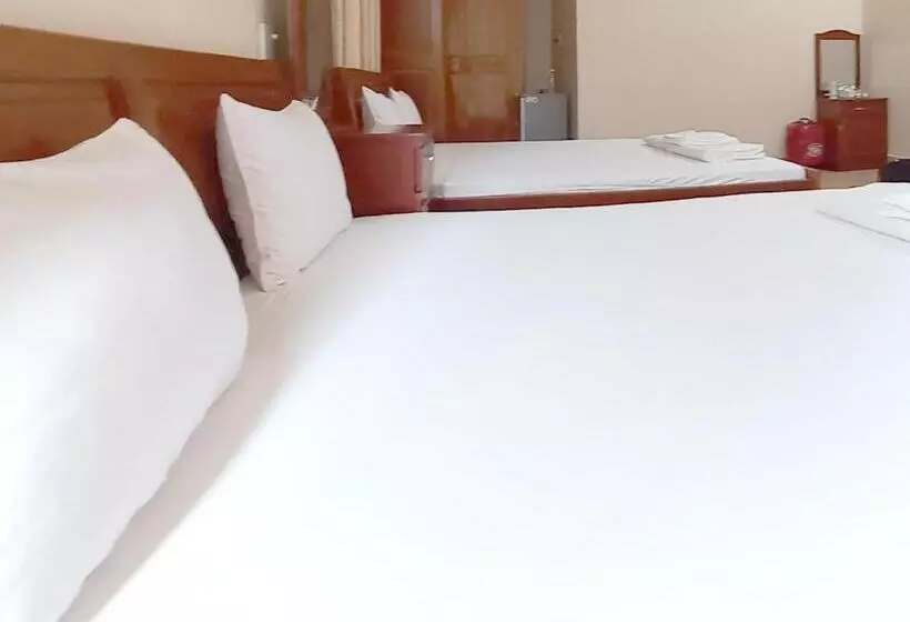 هتل Khách Sạn Cúc Phương