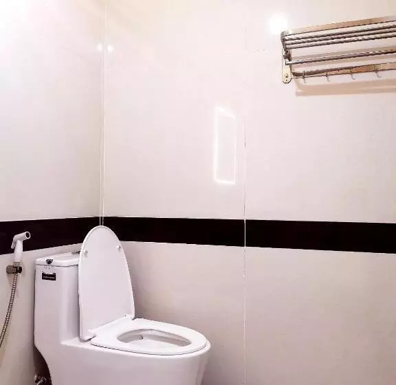 هتل Khách Sạn Cúc Phương