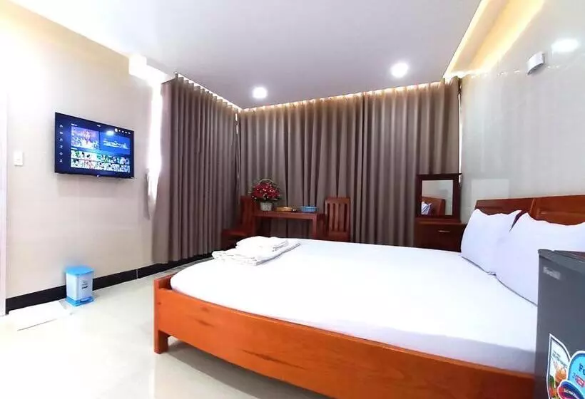 هتل Khách Sạn Cúc Phương