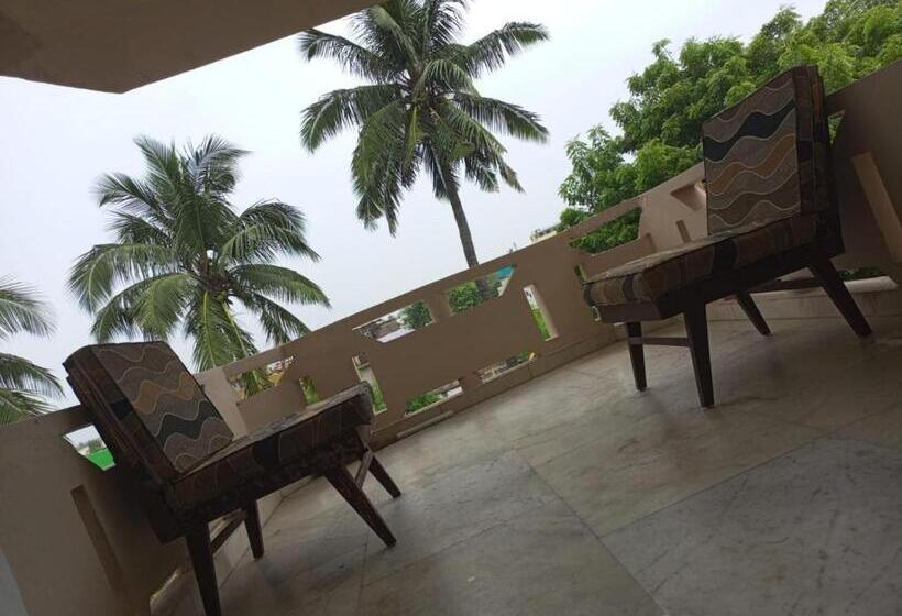 Hotel Madhur Residency