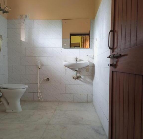 Hotel Madhur Residency