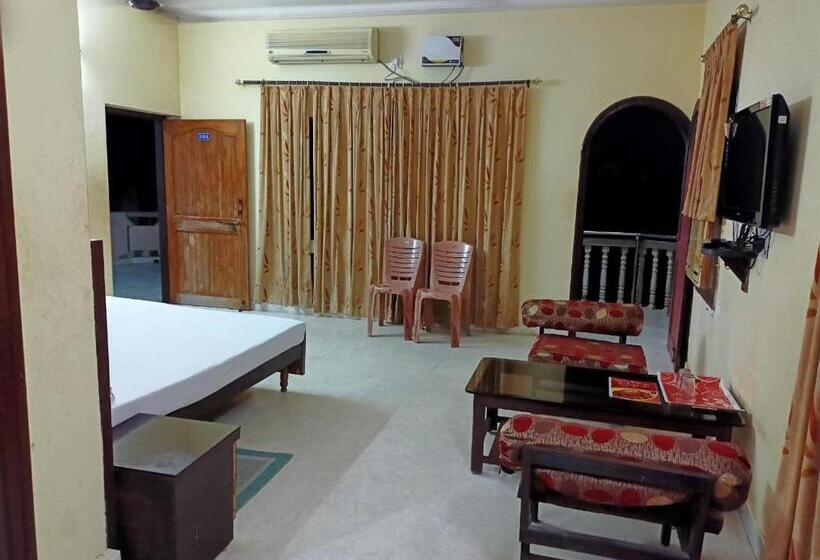 Hotel Madhur Residency