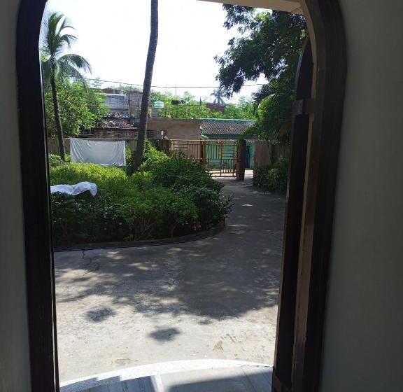 Hotel Madhur Residency