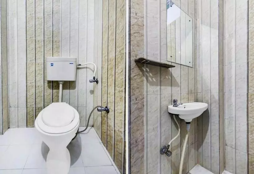 هتل Oyo Flagship Salasar Residency