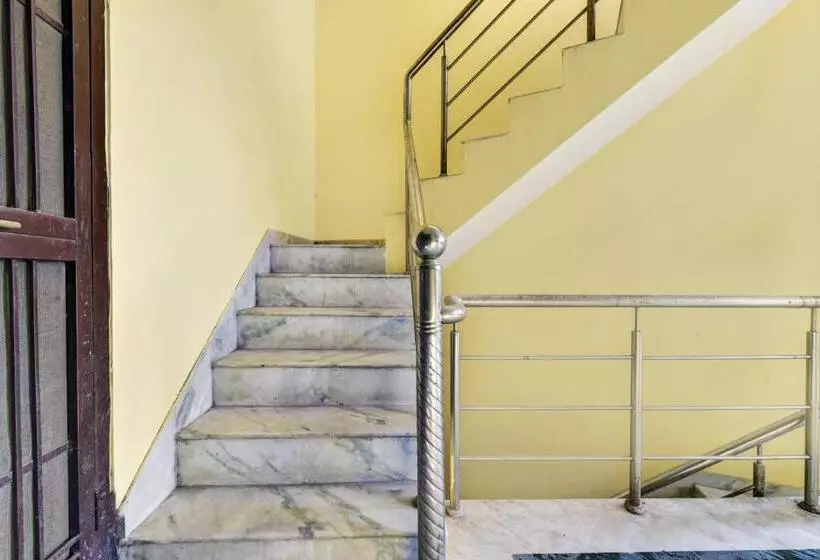 هتل Oyo Flagship Salasar Residency