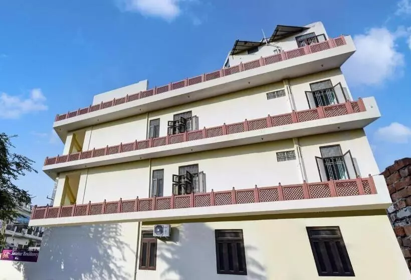 هتل Oyo Flagship Salasar Residency