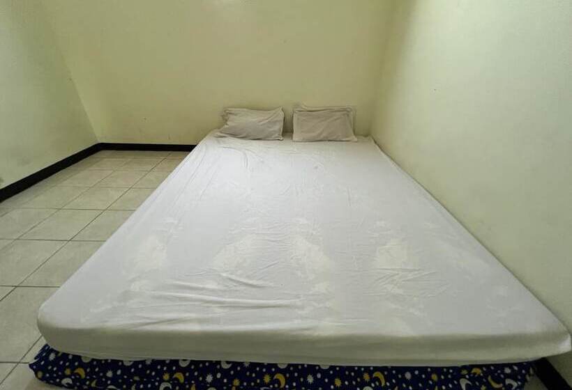 فندق Oyo Life 92982 Kost Berkah Ibu