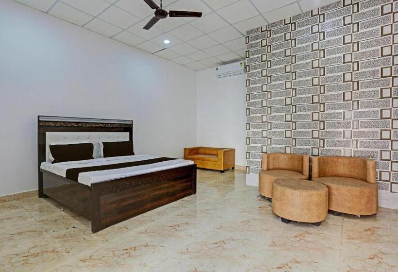 בית מלון כפרי Oyo Murliwala Wedding Palace And Resort