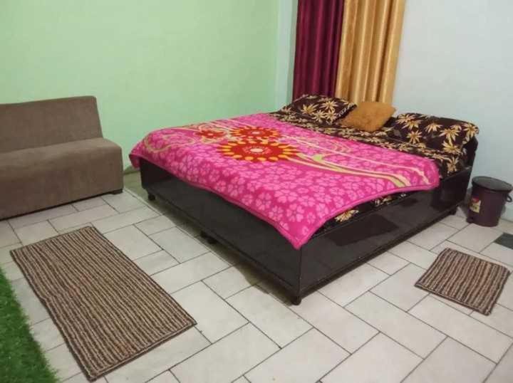 酒店 Oyo Suraj Palza