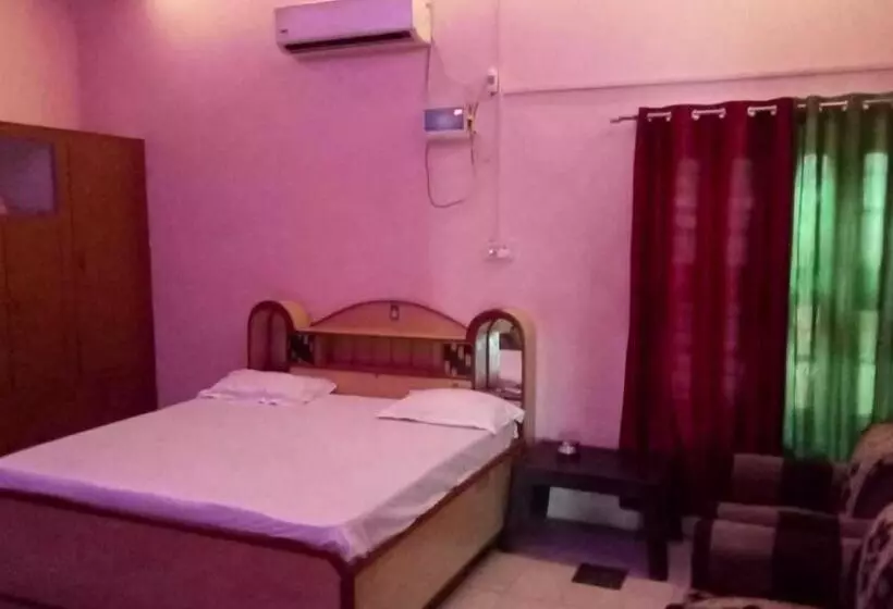 Hotelli Oyo Suraj Palza