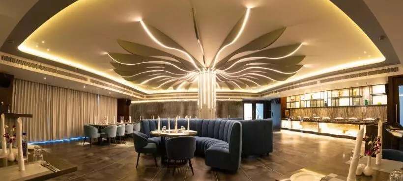 Hotelli Regenta Central Javaji Mysore