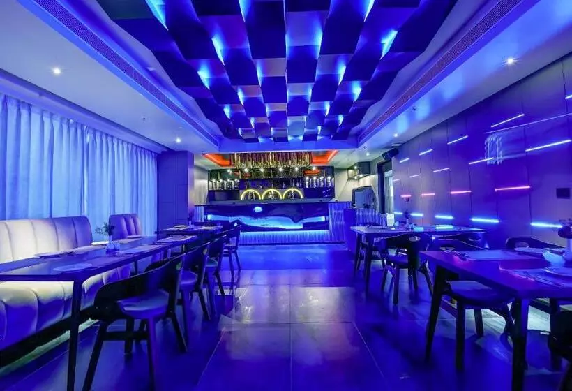 Hotelli Regenta Central Javaji Mysore