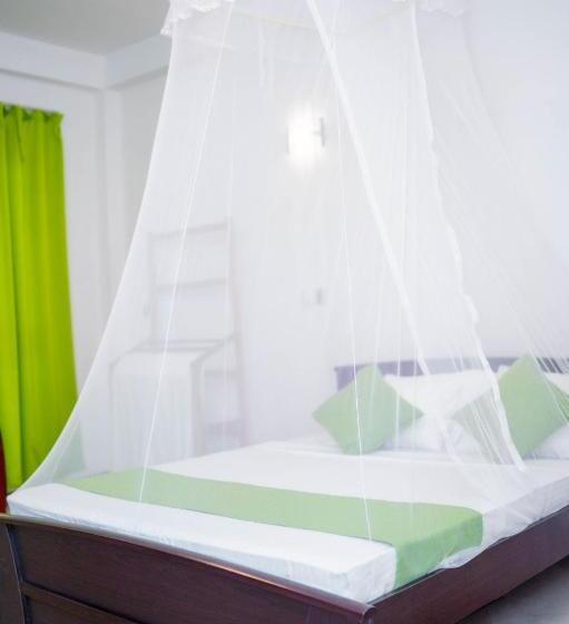 Hotel Talalla Fire Fly