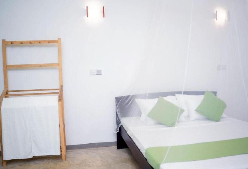 Hotel Talalla Fire Fly