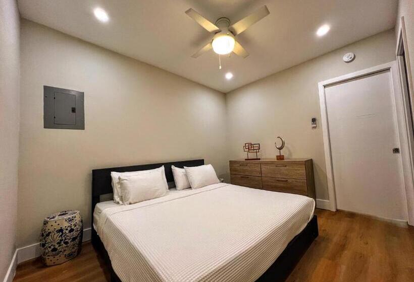 بنسيون Bird Tiny House In Charming Japanese Garden