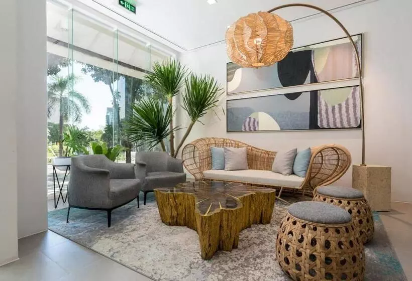 Serene And Stylish Studio In Cebu Business Park