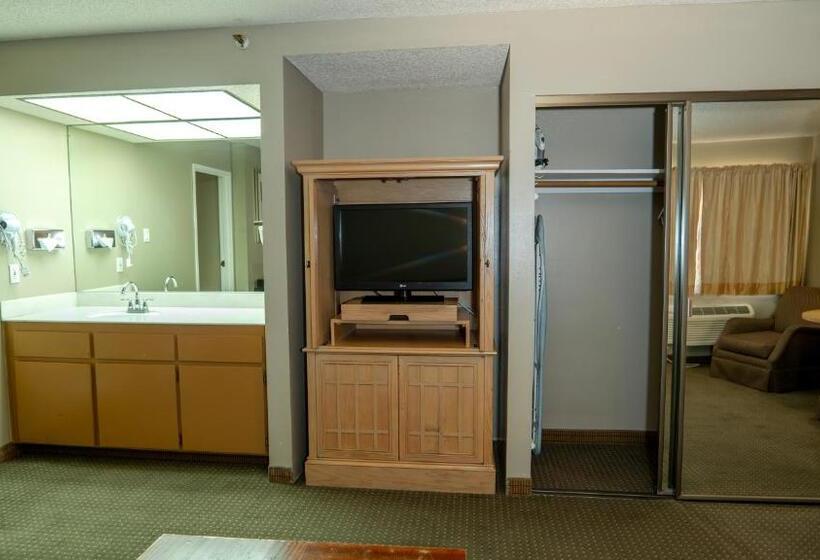 G T Hotels Inn & Suites Extended Stay