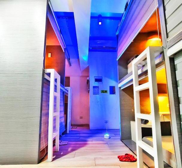 Capsule Hotel Mactan Airport Hostel At Aashvi Cozy Cabin