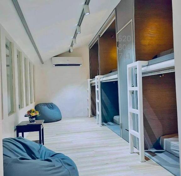Capsule Hotel Mactan Airport Hostel At Aashvi Cozy Cabin