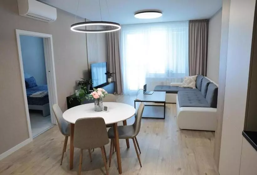 هتل Luxo Grand Apartments By Bratislavatrip
