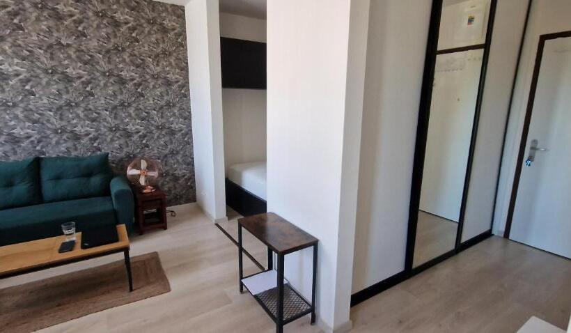 هتل Luxo Grand Apartments By Bratislavatrip